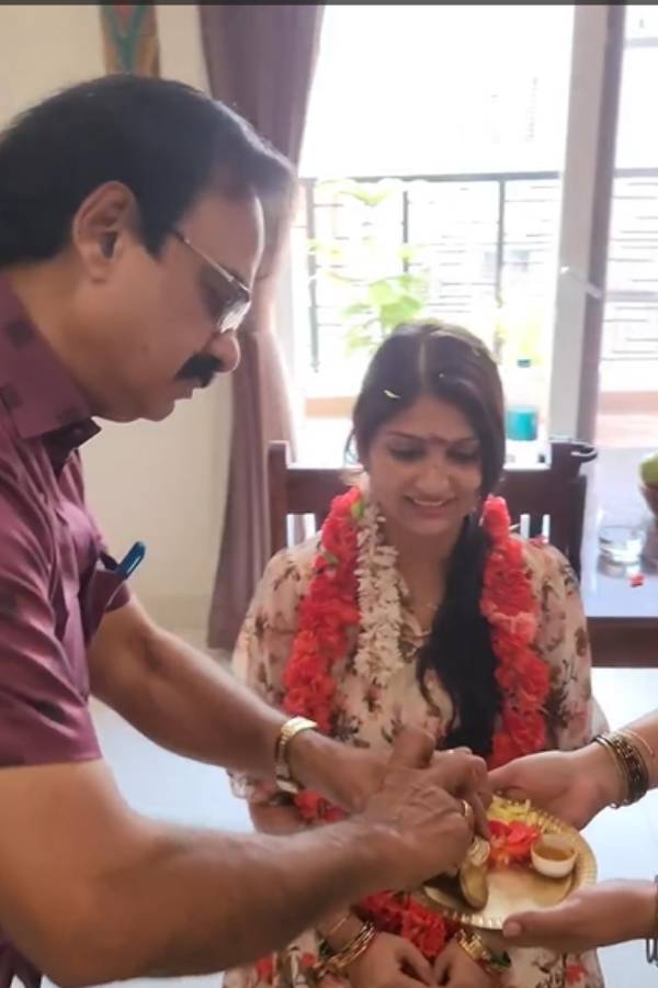 மகிழ்ச்சி ஆசிர்வாதங்களோடு தொடரட்டும்