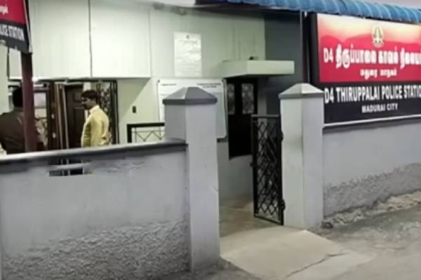 மகிழ்ச்சியாக இருந்த குடும்பம்.. மகிழ்ச்சியாக இருந்த குடும்பம்..