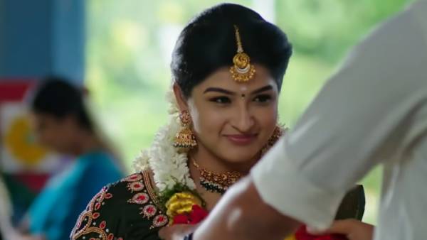 முகத்தை திருப்பி கொள்ளும் அண்ணிகள் 