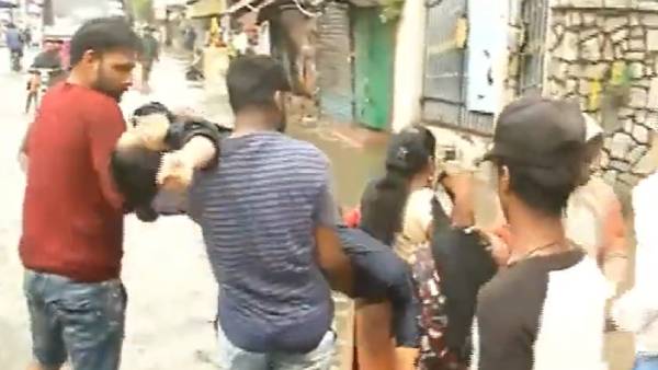  இயல்பு வாழ்க்கை பாதிப்பு