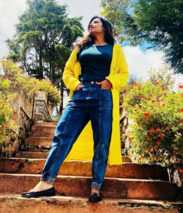 வசு தான் உயிர் தோழி