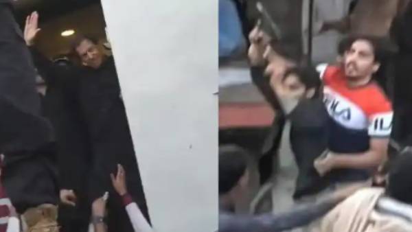 ஆளும் கட்சி மீது கடும் விமர்சனம் ஆளும் கட்சி மீது கடும் விமர்சனம்