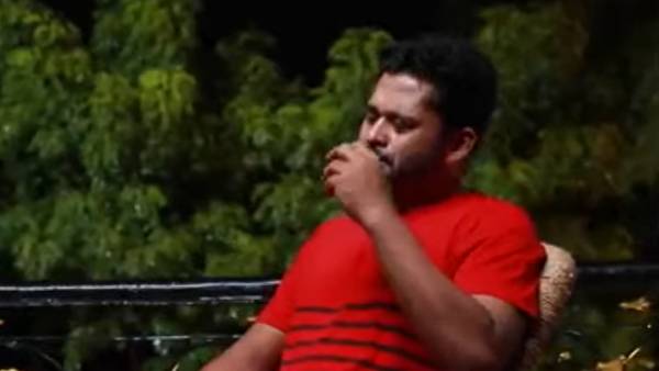 அடங்காத வெண்பாவின் புது திட்டம்