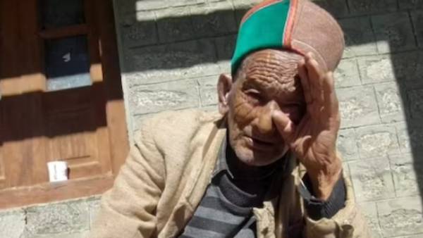 ஆசிரியர்