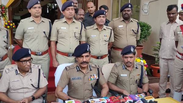 தேசிய அளவில் தேசிய அளவில்