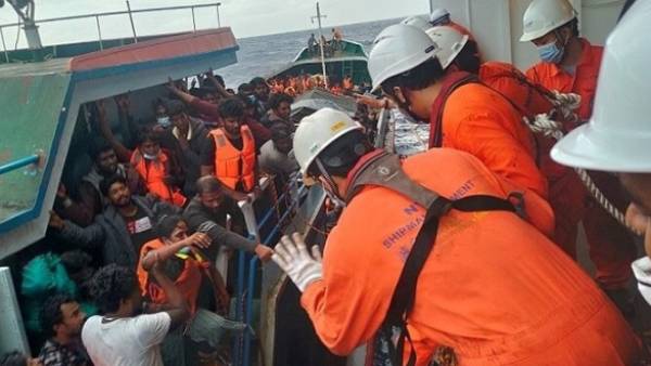 மீட்டது சிங்கப்பூர் கடற்படை 