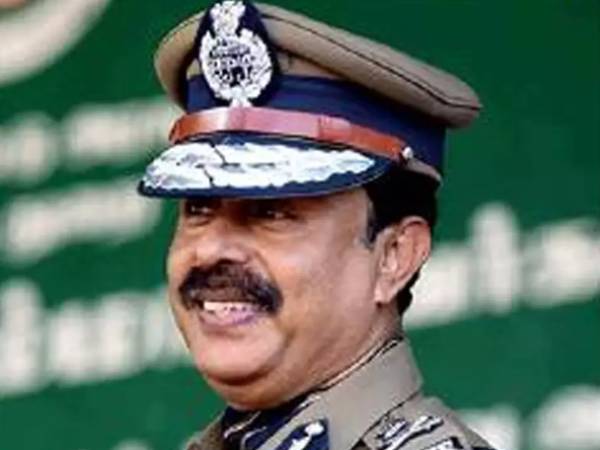 தூக்கி அடித்த ஜெயலலிதா- கொந்தளித்த கருணாநிதி 