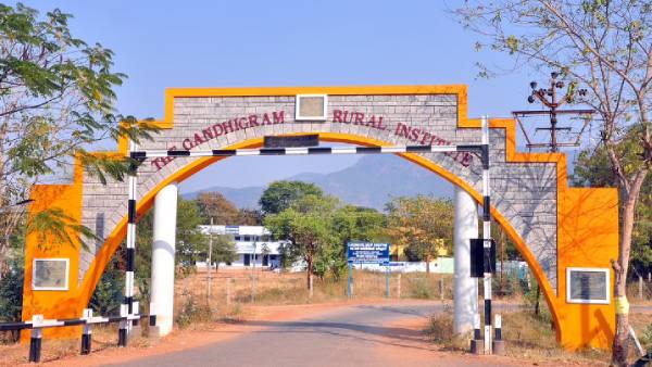 தமிழகம்- காந்தி கிராம பல்கலை. 