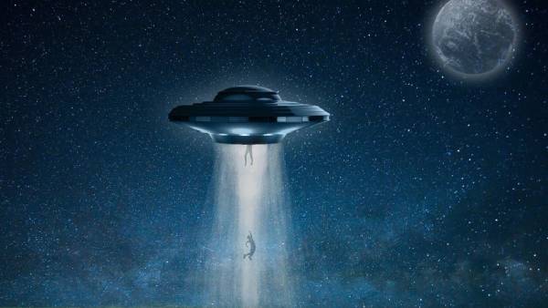  ஓடம் மூலம் பூமிக்கு வந்துள்ளனர் 