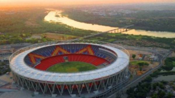 நரேந்திர மோடியின் பெயர் மாற்றப்படும் 