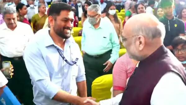 டோனி பாஜகவில் சேர இருப்பதாக 