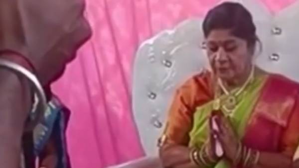 நெகிழ்ச்சி