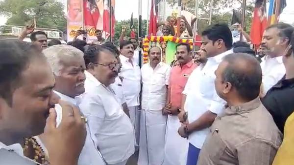 ஓ.பன்னீர்செல்வத்தின் அணி 