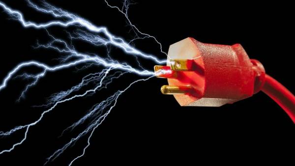 மின் கசிவு ஆபத்து.. 