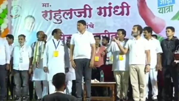 தவறாக ஒலிபரப்பப்பட்ட பாடல் தவறாக ஒலிபரப்பப்பட்ட பாடல்