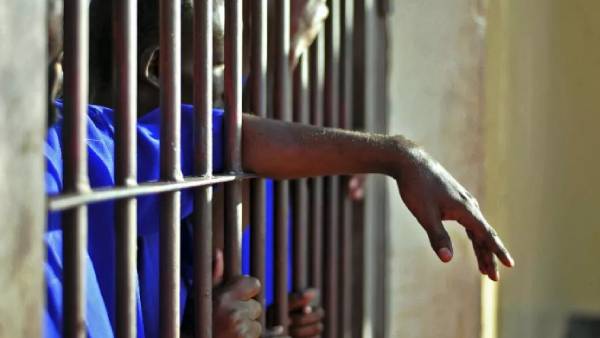 மரண தண்டனை மறுபரிசீலனை 