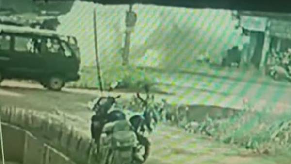 ரசாயன பொருட்கள் பறிமுதல் ரசாயன பொருட்கள் பறிமுதல்