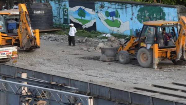 கடின உழைப்புக்கு பாராட்டு 