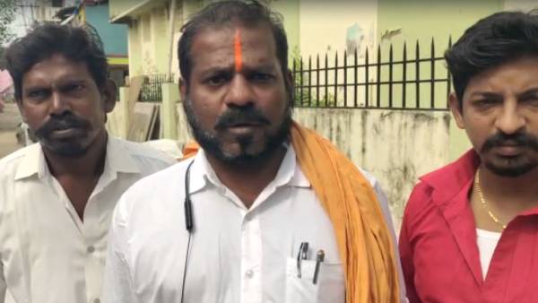 போலீஸ் அதிகாரிகள் குவிந்தனர் போலீஸ் அதிகாரிகள் குவிந்தனர்