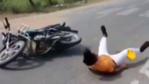 பைக் சாகசம்தான் வாழ்க்கை.. பைக் சாகசம்தான் வாழ்க்கை..
