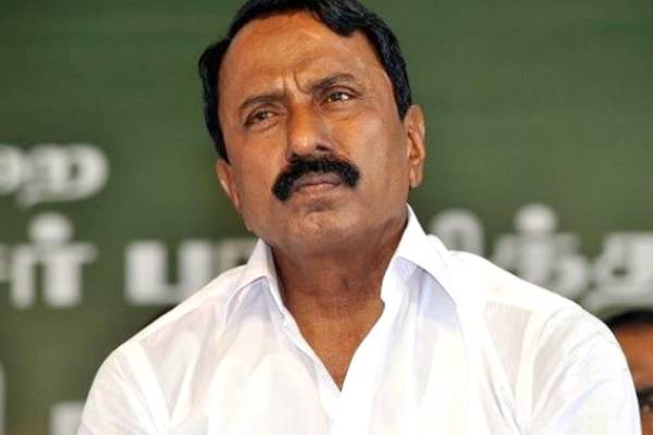  உசுப்பேற்றிய நிர்வாகிகள் 