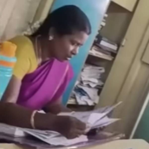 'நா மட்டுமா லஞ்சம் வாங்குறேன்'