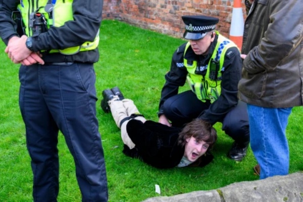 கேஷூவல்