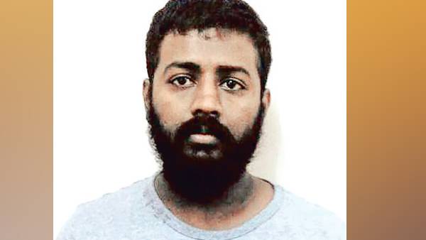  சிறைத்துறை அதிகாரிகள் 