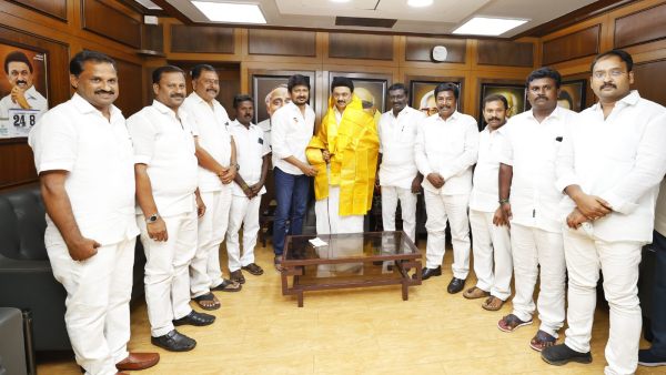 அதிகாரம் யாருக்கு? 