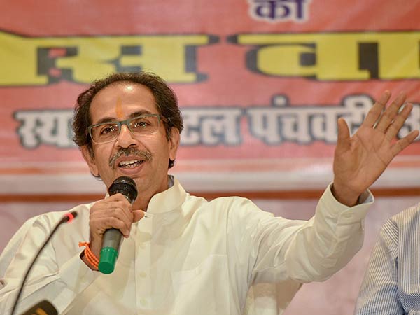 தாக்கரே