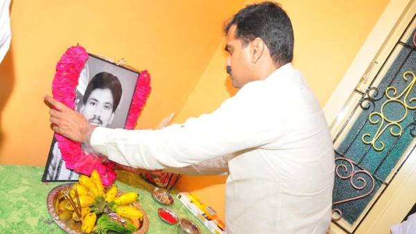 நொச்சிப்பட்டி தண்டபாணி வீட்டில்.. 