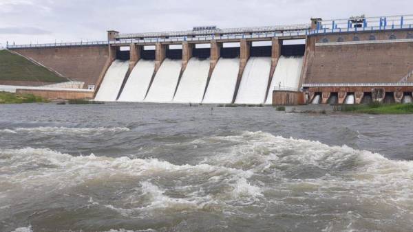  உபரிநீர் திறப்பு 