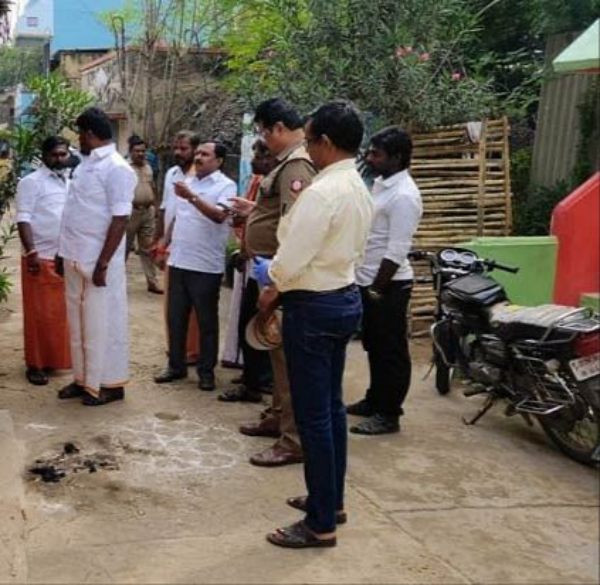 போலீசார் விசாரணை போலீசார் விசாரணை