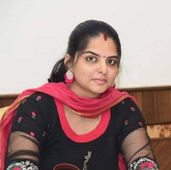 குழந்தை நட்சத்திரமாக அறிமுகம் 