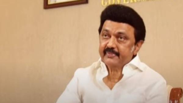 செலவு இல்லாமல் படிக்கும் மகள் 