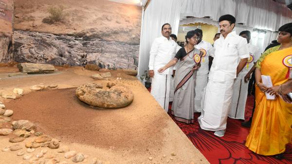  கங்கை கொண்ட சோழபுரம் 