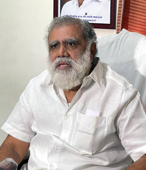 சீனியர்கள் சீனியர்கள்