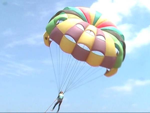 பாராசூட் பாராசூட்