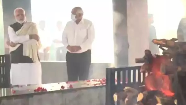 மறுத்துவிட்டார்