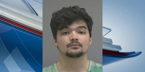 சிதறி கிடந்த பொருட்கள்