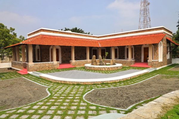 நினைவரங்கத்தில் நூலகம் 