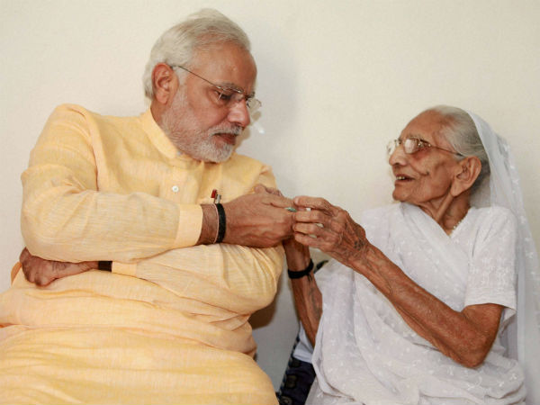 குஜராத் செல்லும் மோடி குஜராத் செல்லும் மோடி