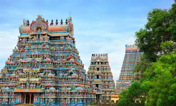 கோவிலுக்குள் செல்போனுக்கு தடை 