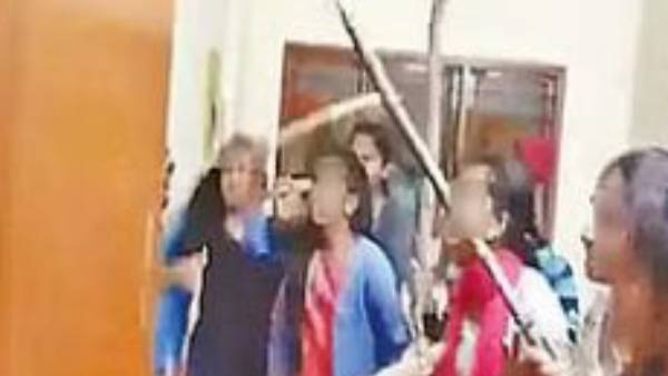 தொடாதீங்க 