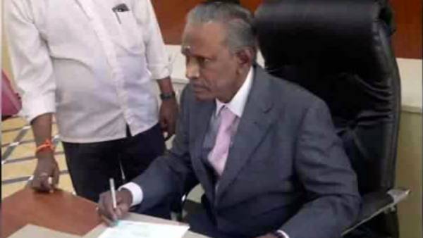 ஆறுமுகசாமி ஆணையம் 