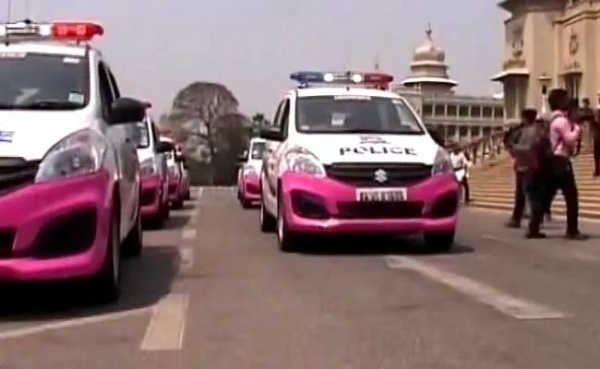 யார் அந்த போலீசார் யார் அந்த போலீசார்