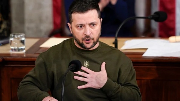 கும்மிருட்டு