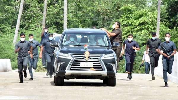 8,549 கிலோ மீட்டர் பயணம் 