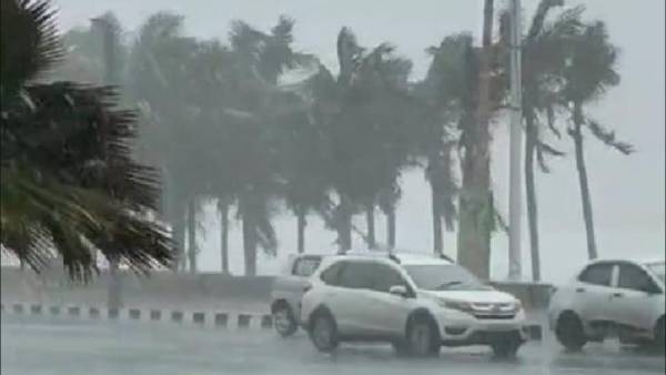 புஸ் ஆன ஜல் புயல் 