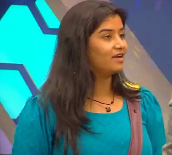 எதிர்பாராத வெளியேற்றம் 